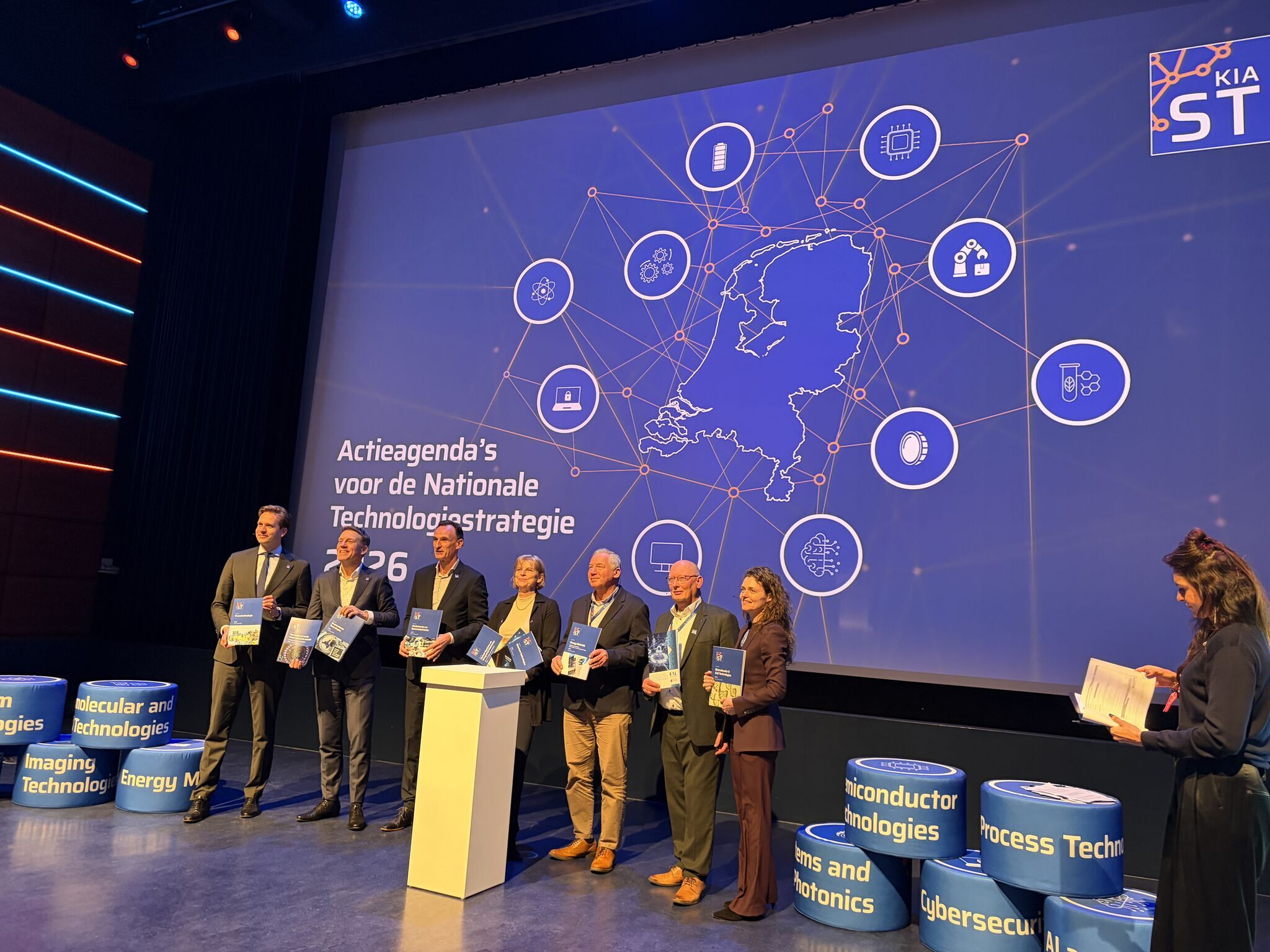 De presentatie van de NTS Actieagenda aan minister Vincent Karremans
