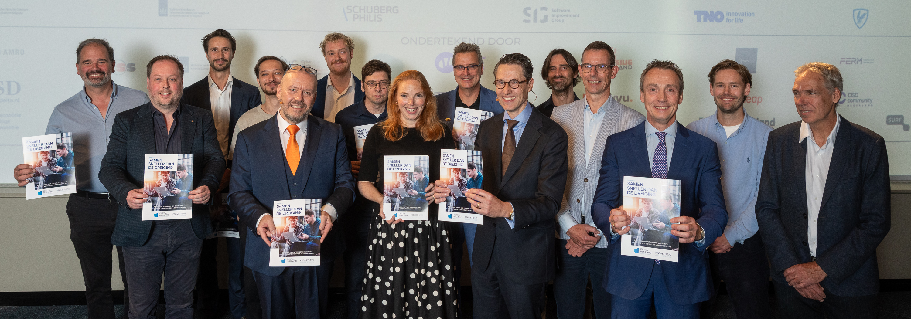 12 koplopers Promotheus met manifest