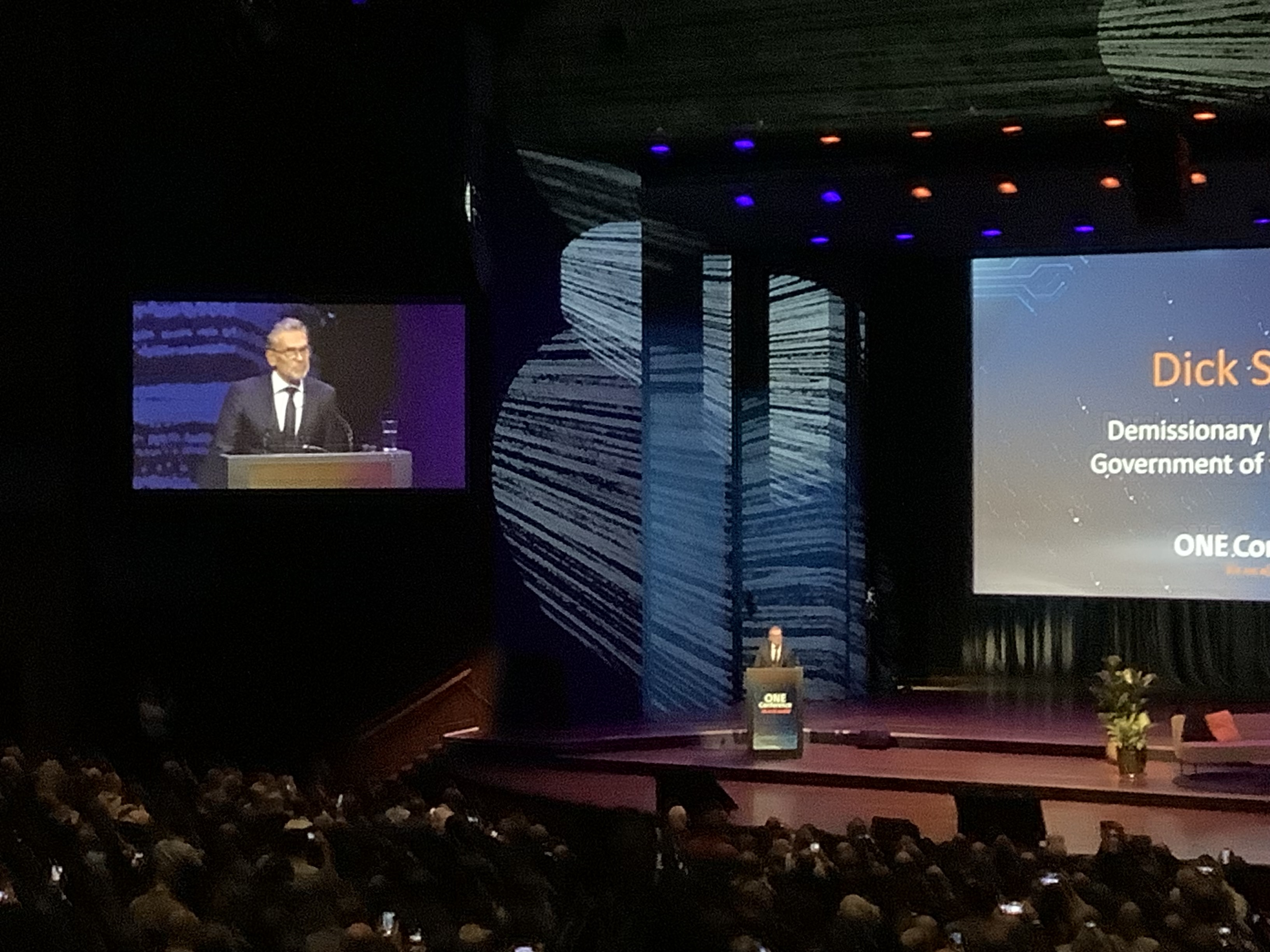 Demissionair minister-president Dick Schoof was één van de sprekers op de eerste dag van de ONE Conference.